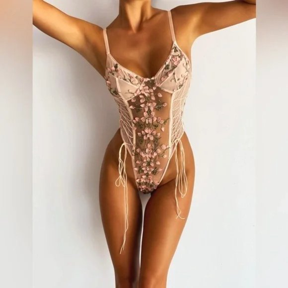 Women's Beige Strap Butterfly Mesh Stretch Lace Lingerie Bodysuit Size Medium - Picture 7 of 7